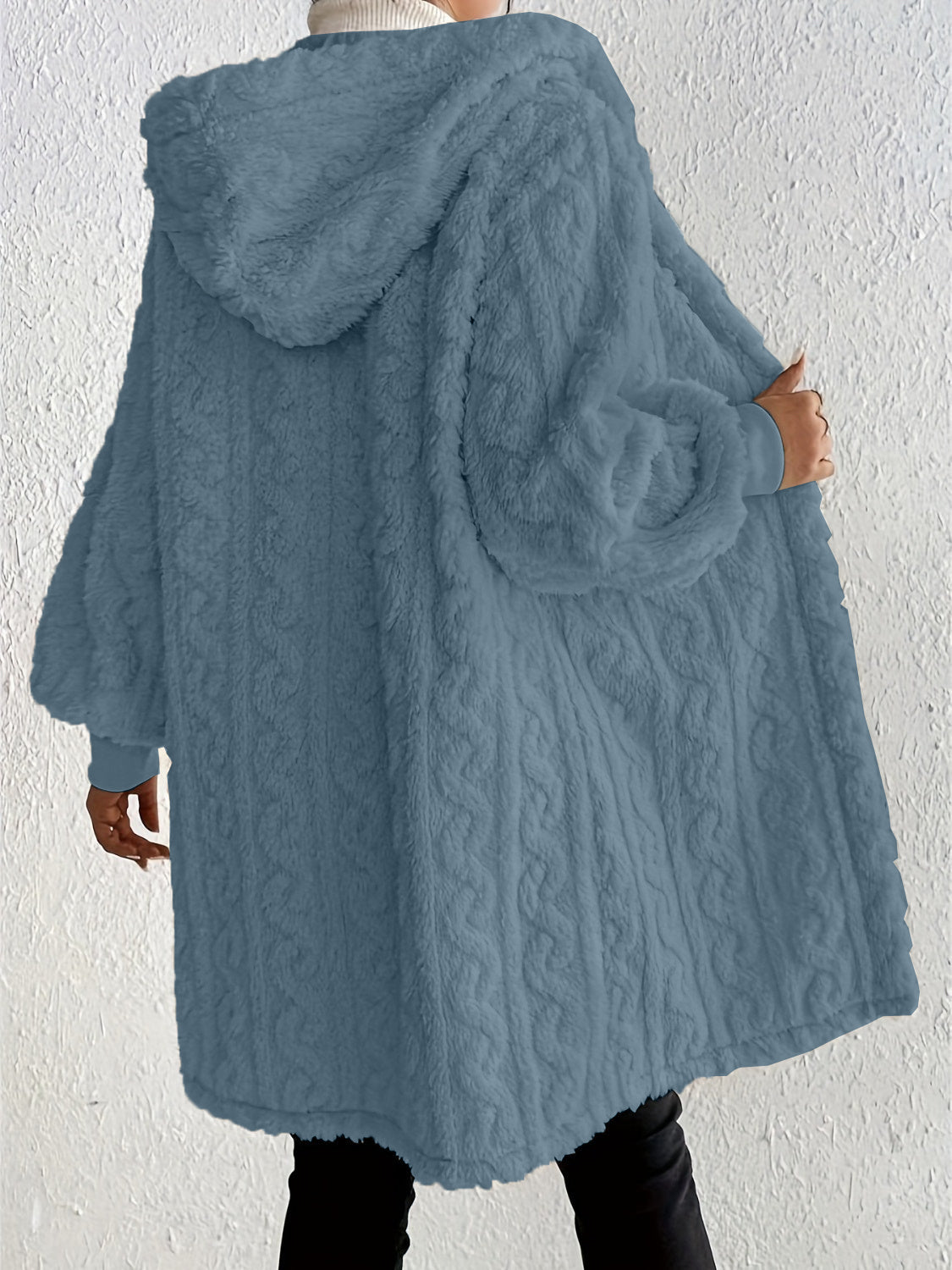 HOT SALE🔥Women's Plush Fleece Soft Midi-Length Jacket with Pockets