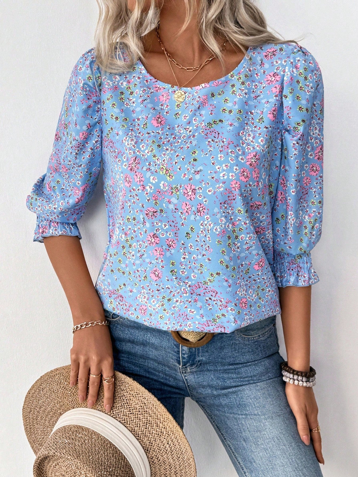 ✨Women's casual round neck pleated cuffs short sleeve top