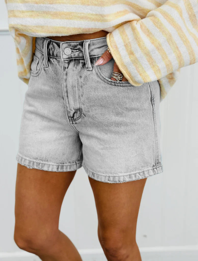 Women's Frayed Hem Denim Shorts With Pockets