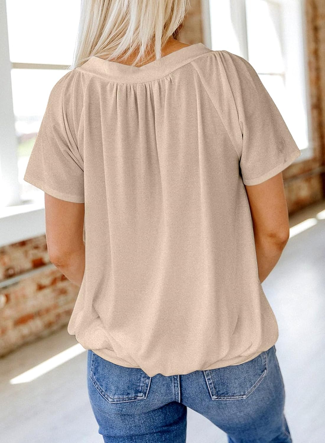 Limited time sale🔥Women's Casual Short Sleeve V Neck Basic T-shirts