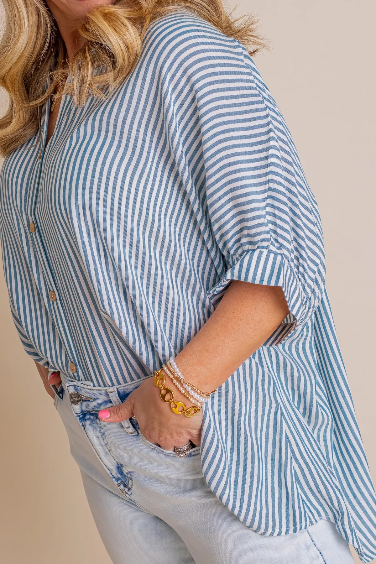 Limited time sale 🔥Women's Oversized Striped Loose Button-down Shirt