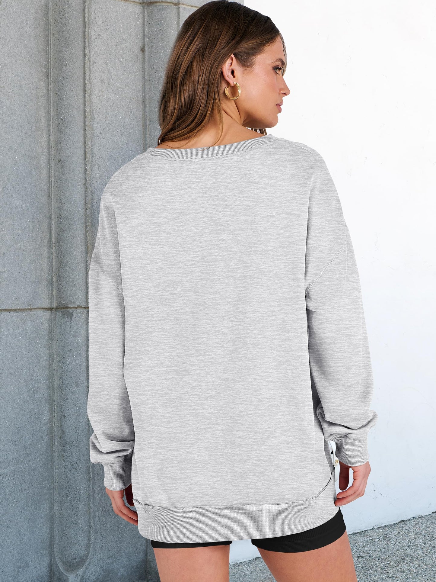 ✨Women's Casual Oversized V Neck Long Sleeve Sweatshirt