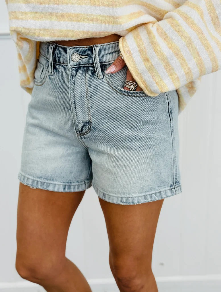 Women's Frayed Hem Denim Shorts With Pockets