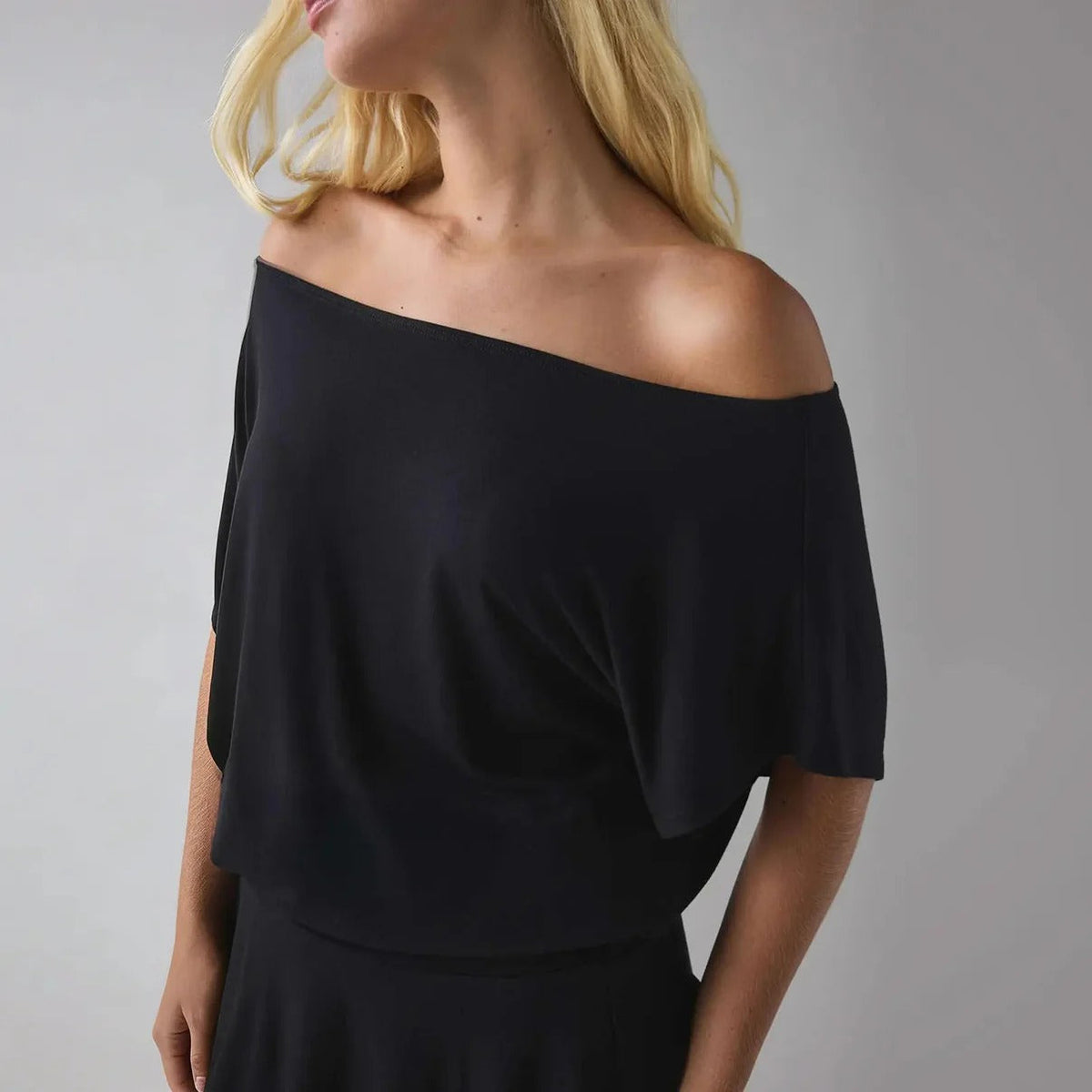 Limited time sale🔥Women's Draped Off-The-Shoulder Mini Dress