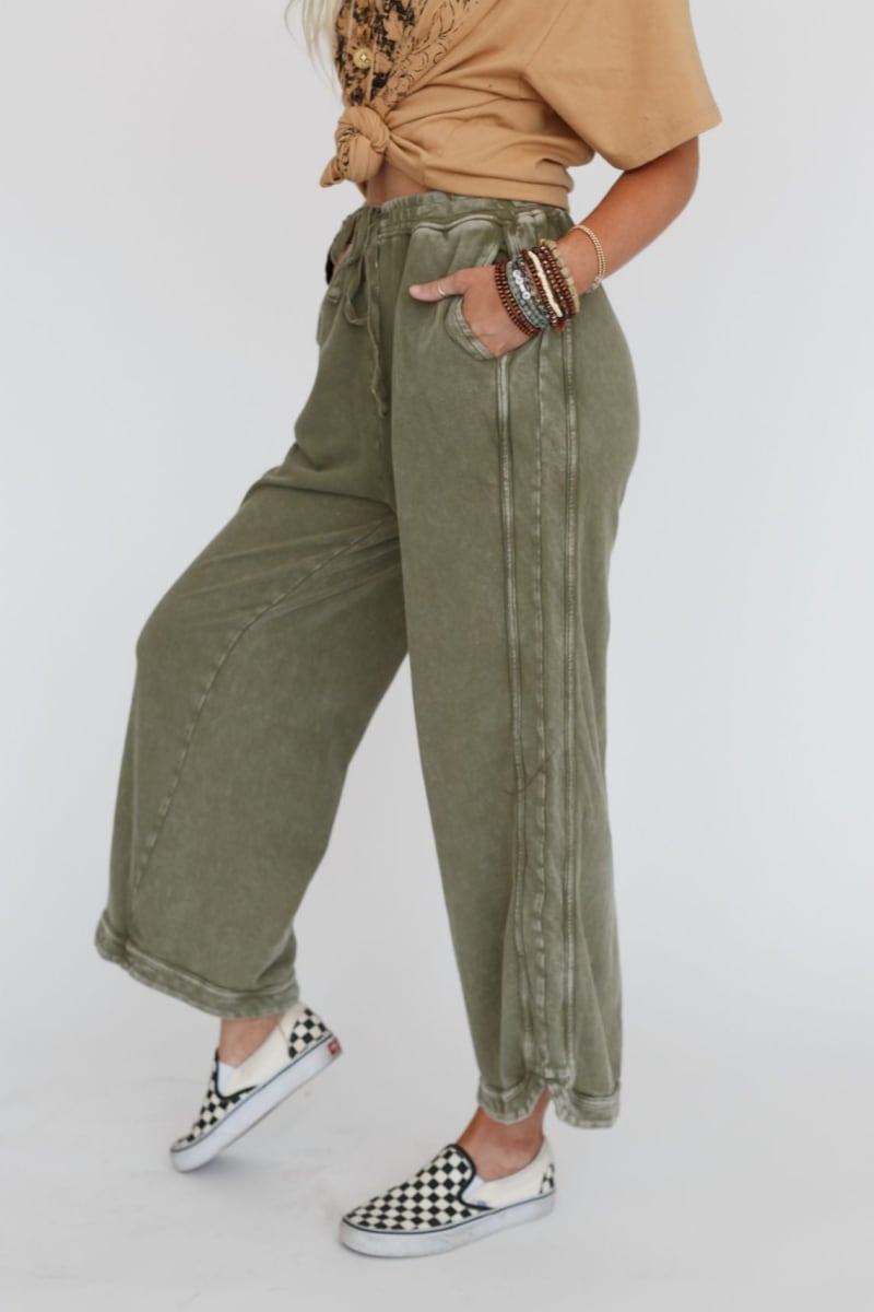 Limited time sale🔥So Comfy Wide Leg Pant Cropped Length