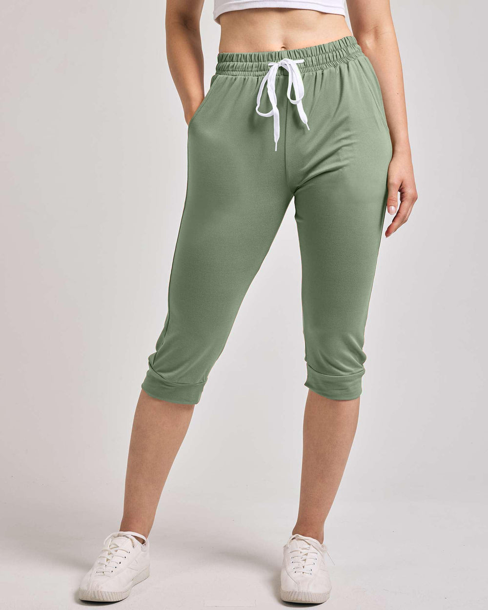 Women's Ultra Soft Lounge Capri Joggers Sweatpants Athletic Yoga with Pockets