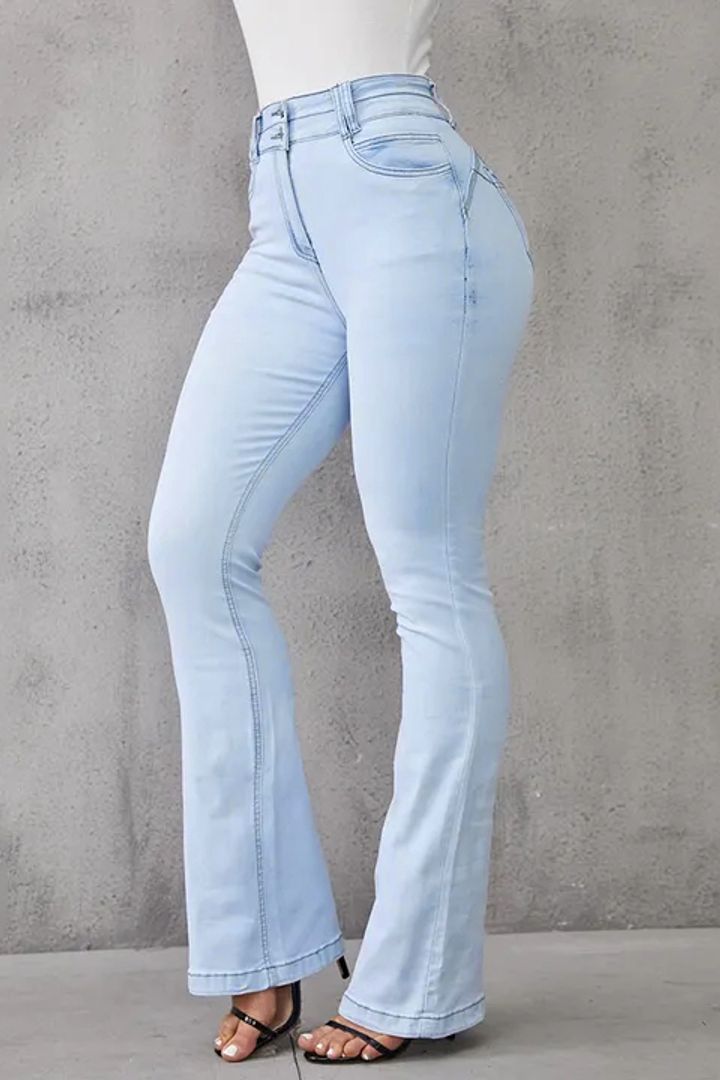 2022 Button Front Butt Lifting Flare Jeans