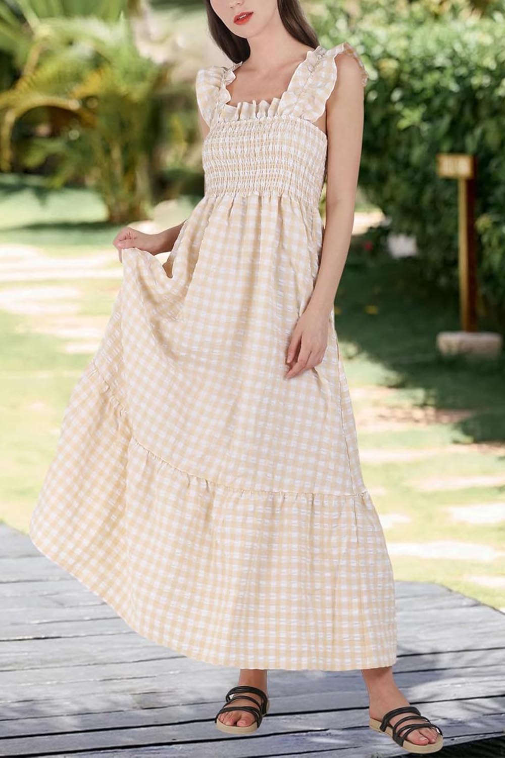 Women's Retro Plaid Smocked Dress Spaghetti Strap Flounce Long Dress With Pockets