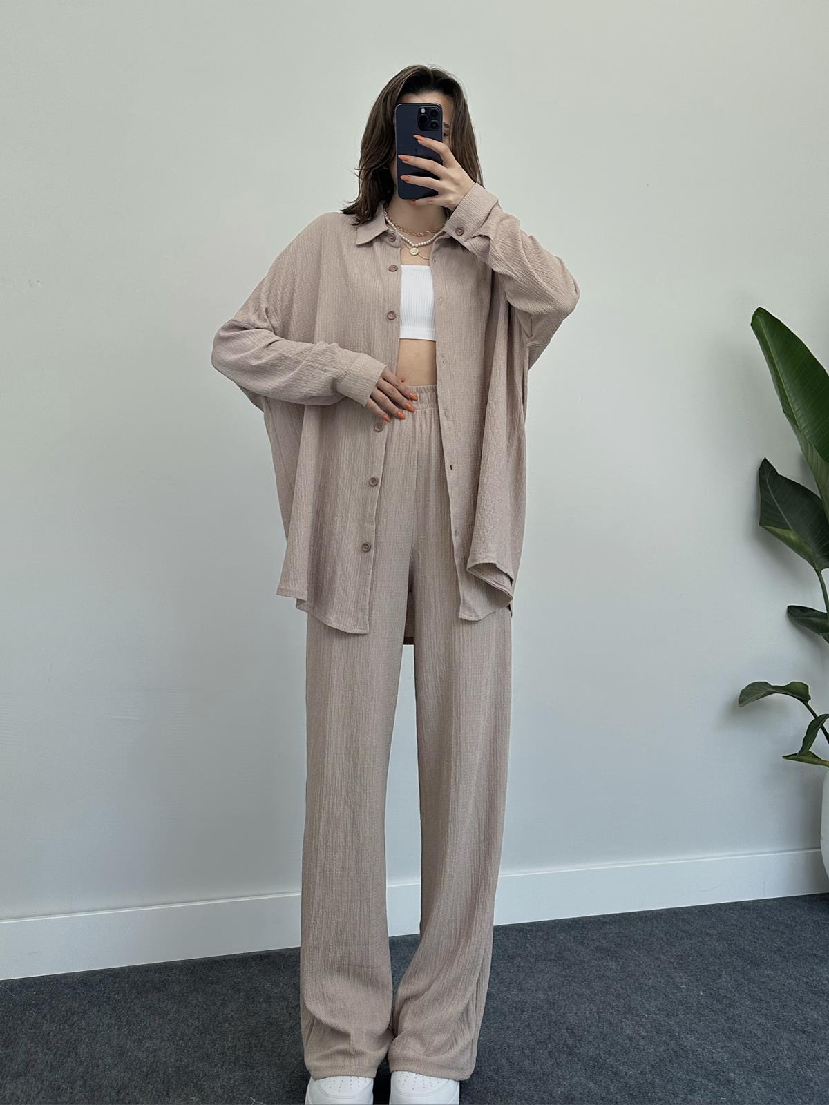 Casual  Available Shirt Set