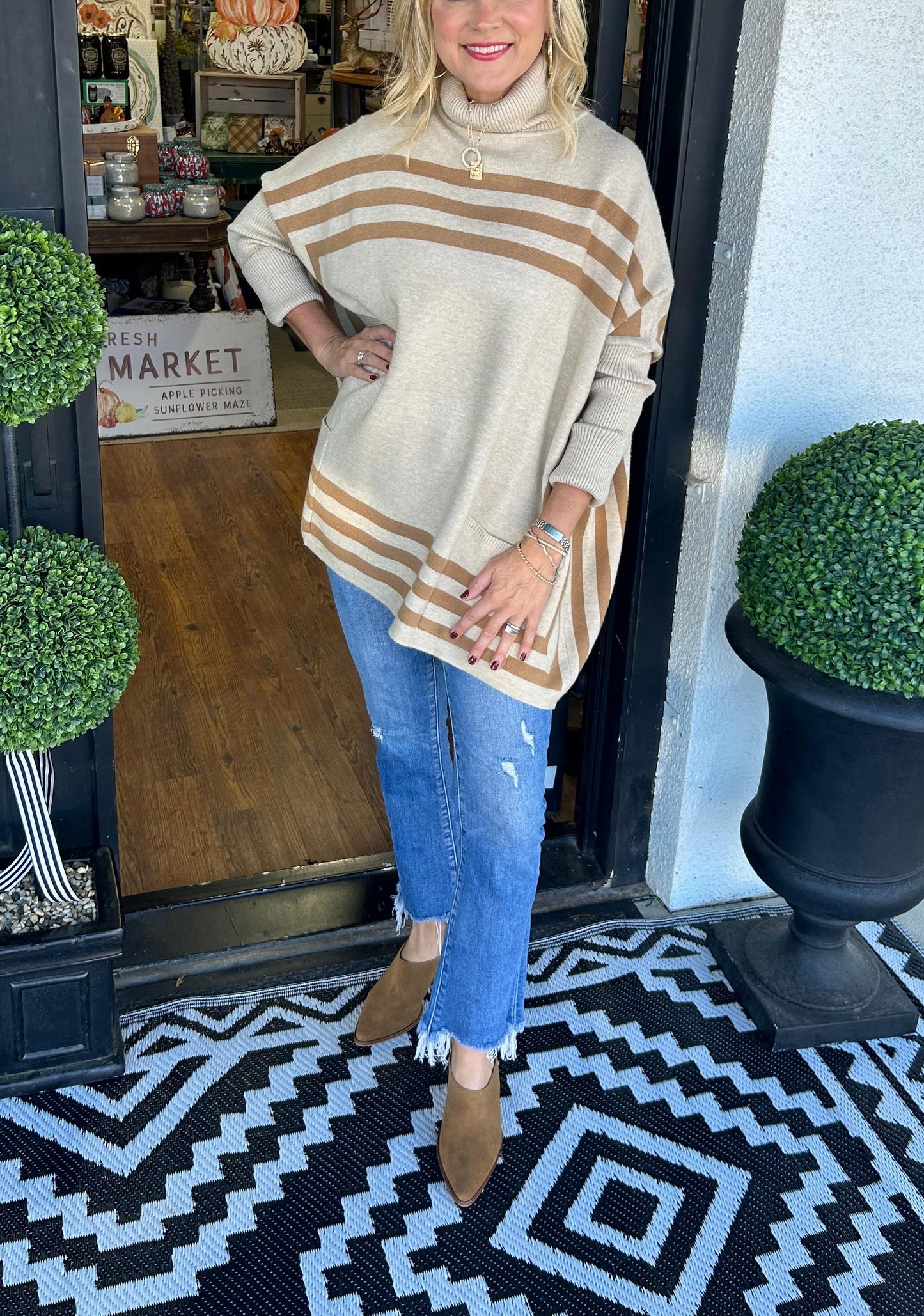 Turtleneck bat sleeve striped sweater