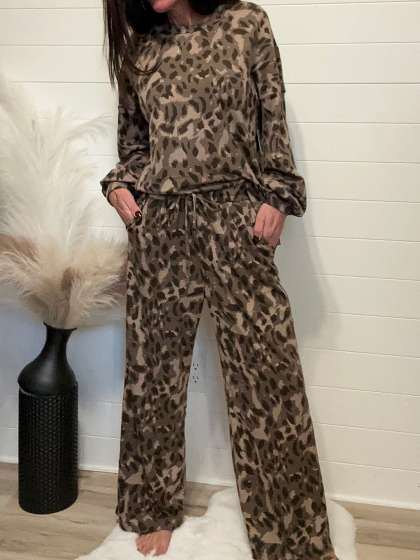Women's Cozy Leopard Print Two - Piece Set