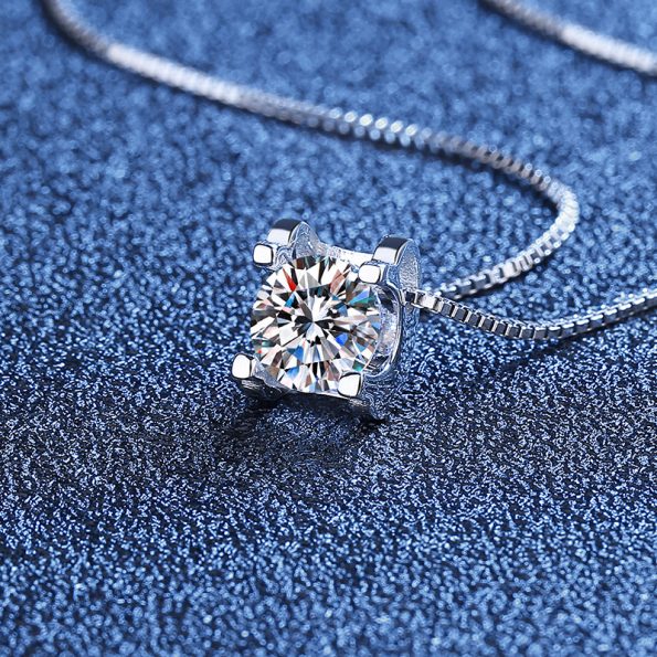 Moissanite diamond bull head pendant female sterling silver s925