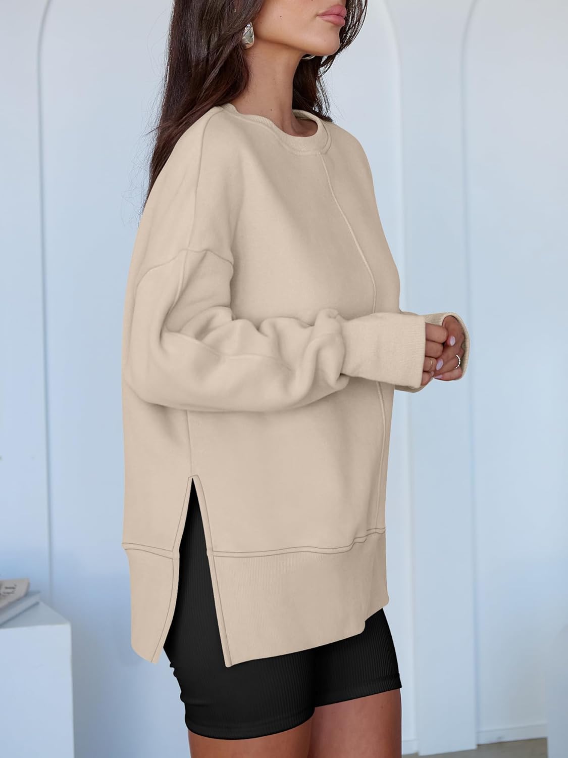 Limited time sale🔥Womens Oversized Thumbhole Long Sleeve Side Slit Pullover Top
