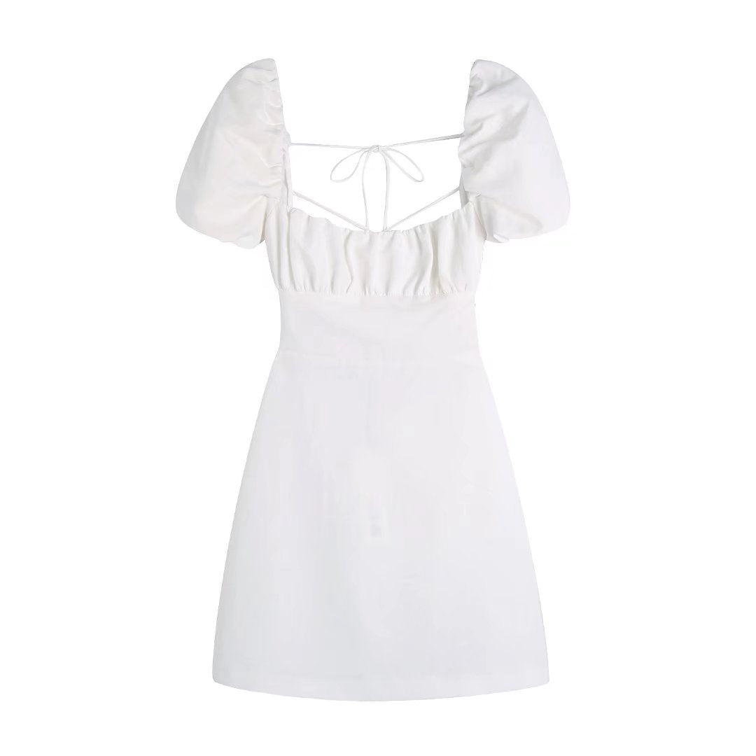 Dreamy spring dress with puff sleeves