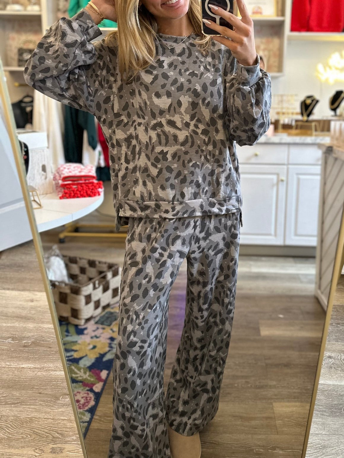 Limited time sale🔥Women's Cozy Leopard Print Two - Piece Set