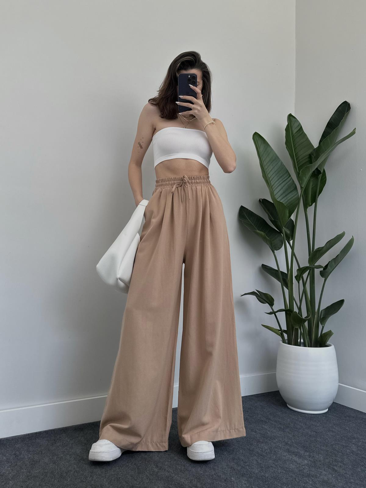 linen trousers